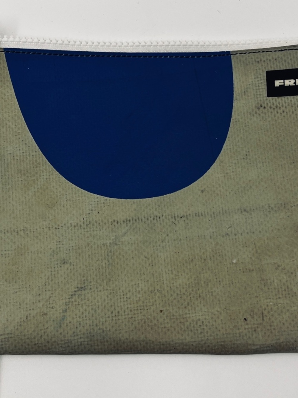 FREITAG F07 Chuck Zipper Pouch — Upcycled Truck Tarp — Swiss Brand, Hard to Find - Picture 8 of 10